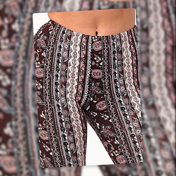 lovenushuz Pants & Jumpsuits Tik Tok Famous Brown Pink Paisley